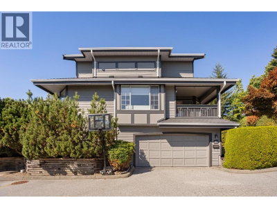 1685 PINETREE Way | Coquitlam British Columbia | Slide Image Three