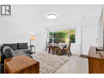 1685 PINETREE Way | Coquitlam British Columbia | Slide Image Thirty-five
