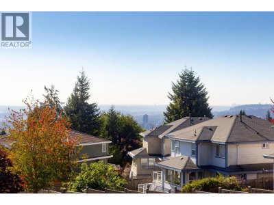 1685 PINETREE Way | Coquitlam British Columbia | Slide Image Forty