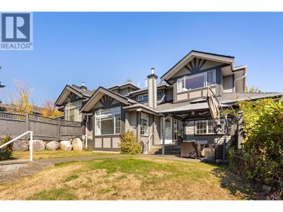 1685 PINETREE Way | Coquitlam British Columbia | Slide Image Six