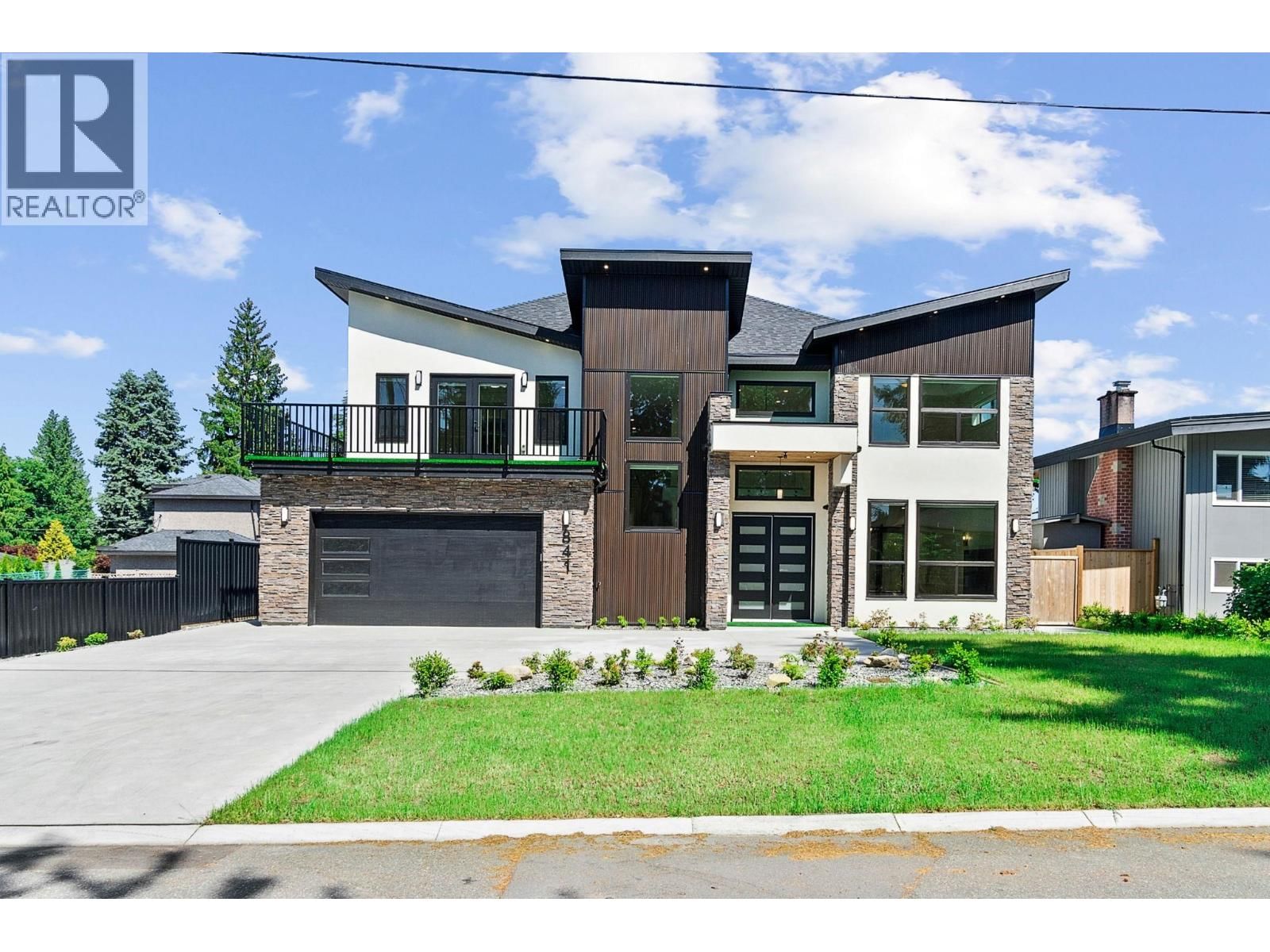 841 RONDEAU Street, Coquitlam, British Columbia V3J 5Z4