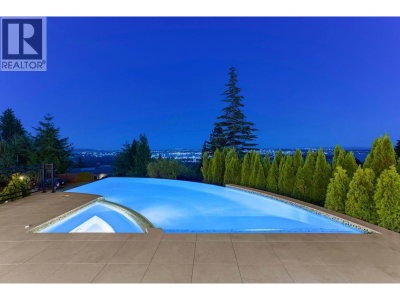 1445 SANDHURST Place | West Vancouver British Columbia | Slide Image Seven