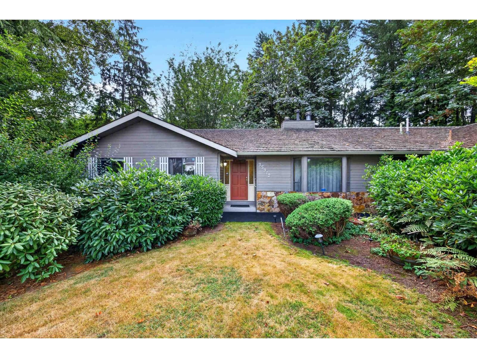 35312 MCKINLEY Place, Abbotsford, British Columbia V2S 8L8