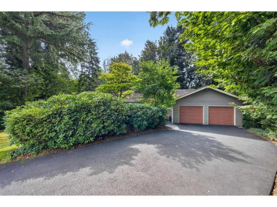 35312 MCKINLEY Place | Abbotsford British Columbia | Slide Image Four