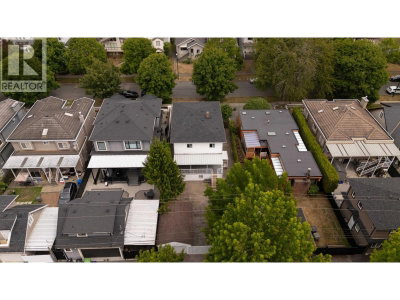 1038 51ST Avenue | Vancouver British Columbia | Slide Image Forty