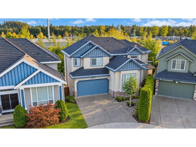 14570 67A Avenue | Surrey British Columbia | Slide Image Two