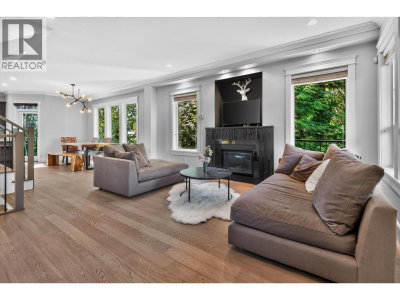 3476 WILKIE Avenue | Coquitlam British Columbia | Slide Image Ten