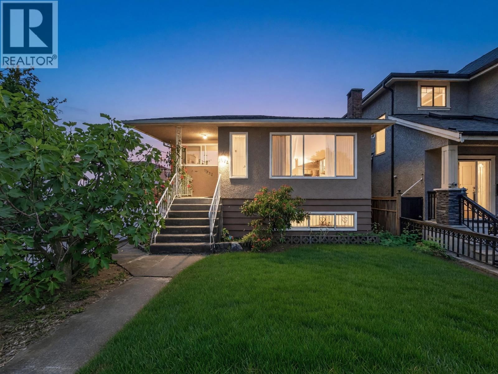 1972 51ST Avenue, Vancouver, British Columbia V5P 1V9
