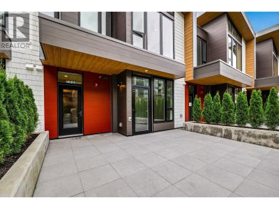 1502 SCOTT Crescent | Squamish British Columbia | Slide Image Four