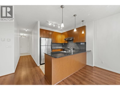 7138 COLLIER Street | Burnaby British Columbia | Slide Image Nine