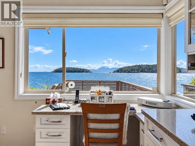 6577 SUNSHINE COAST Highway | Sechelt British Columbia | Slide Image Twenty-three