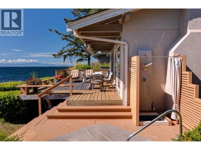 6577 SUNSHINE COAST Highway | Sechelt British Columbia | Slide Image Five