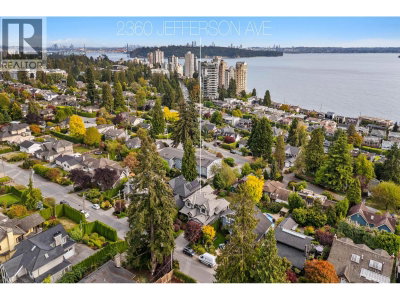 2360 JEFFERSON Avenue | West Vancouver British Columbia | Slide Image Three