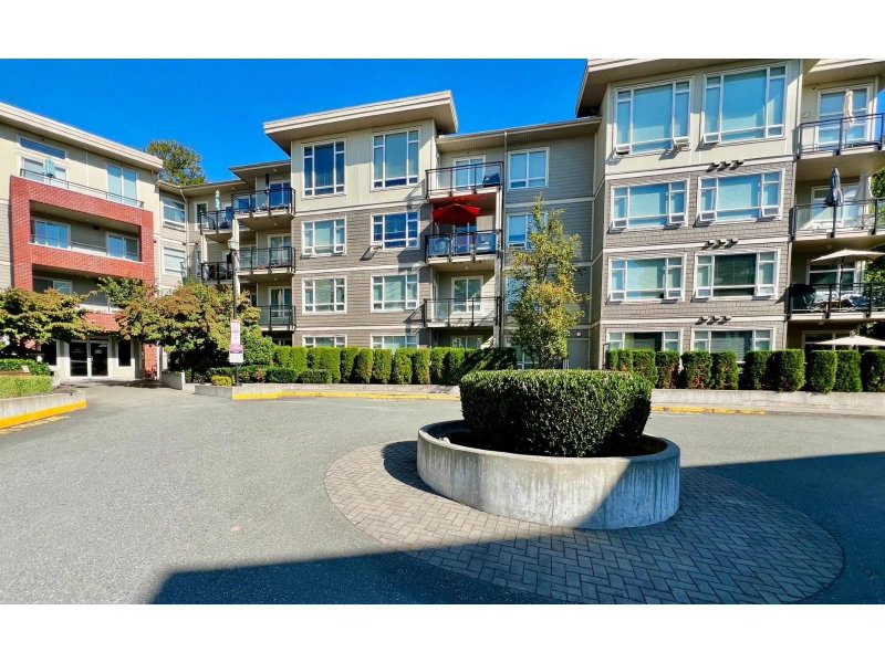 20211 66 Avenue Langley British Columbia, V2Y 0L4 - 1 Bedroom Condo For Sale