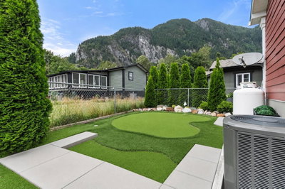 59060 LOUGHEED Highway | Agassiz British Columbia | Slide Image Twenty-four