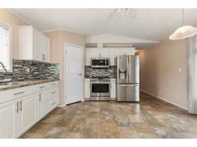 59060 LOUGHEED Highway | Agassiz British Columbia | Slide Image Eight