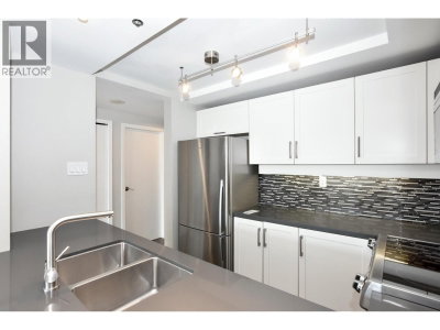 1008 BEACH Avenue | Vancouver British Columbia | Slide Image Thirteen