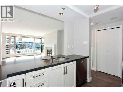 1008 BEACH Avenue | Vancouver British Columbia | Slide Image Fifteen