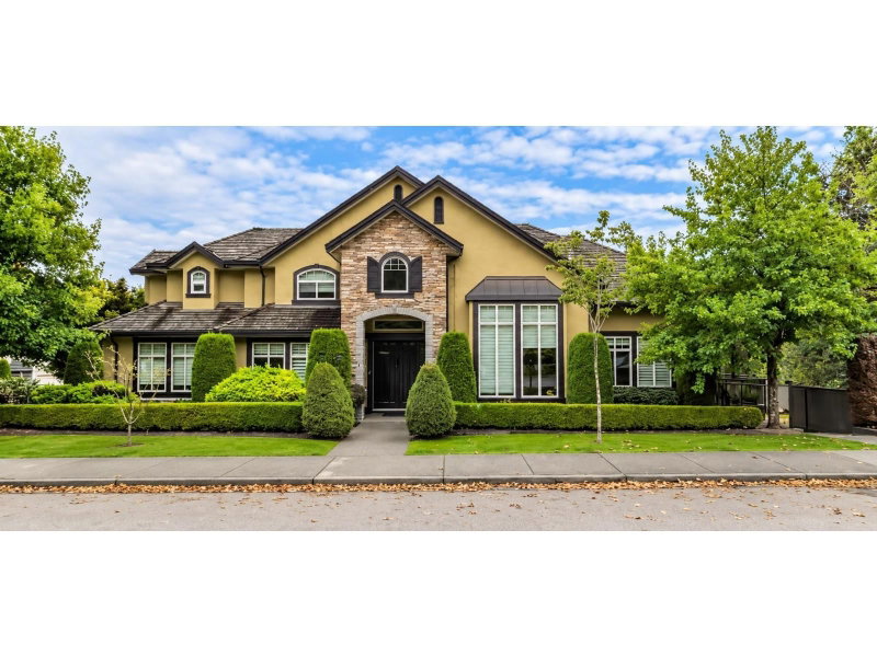 9238 164 Street Surrey British Columbia, V4N 3C9 - 8 Bedrooms Home For Sale