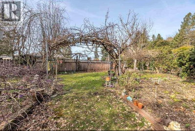 20932 CAMWOOD Avenue | Maple Ridge British Columbia | Slide Image Nineteen