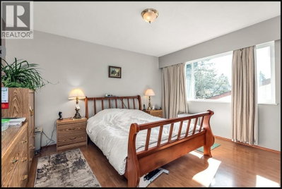 20932 CAMWOOD Avenue | Maple Ridge British Columbia | Slide Image Five