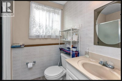 20932 CAMWOOD Avenue | Maple Ridge British Columbia | Slide Image Nine