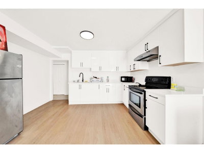 12712 113A Avenue | Surrey British Columbia | Slide Image Seventeen