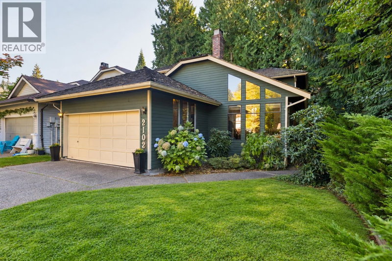 2102 KIRKSTONE Place North Vancouver British Columbia, V7J 3R1 - 4 Bedrooms Home For Sale