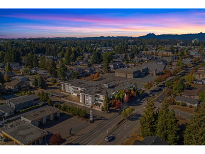 2211 CLEARBROOK Road | Abbotsford British Columbia | Slide Image Two