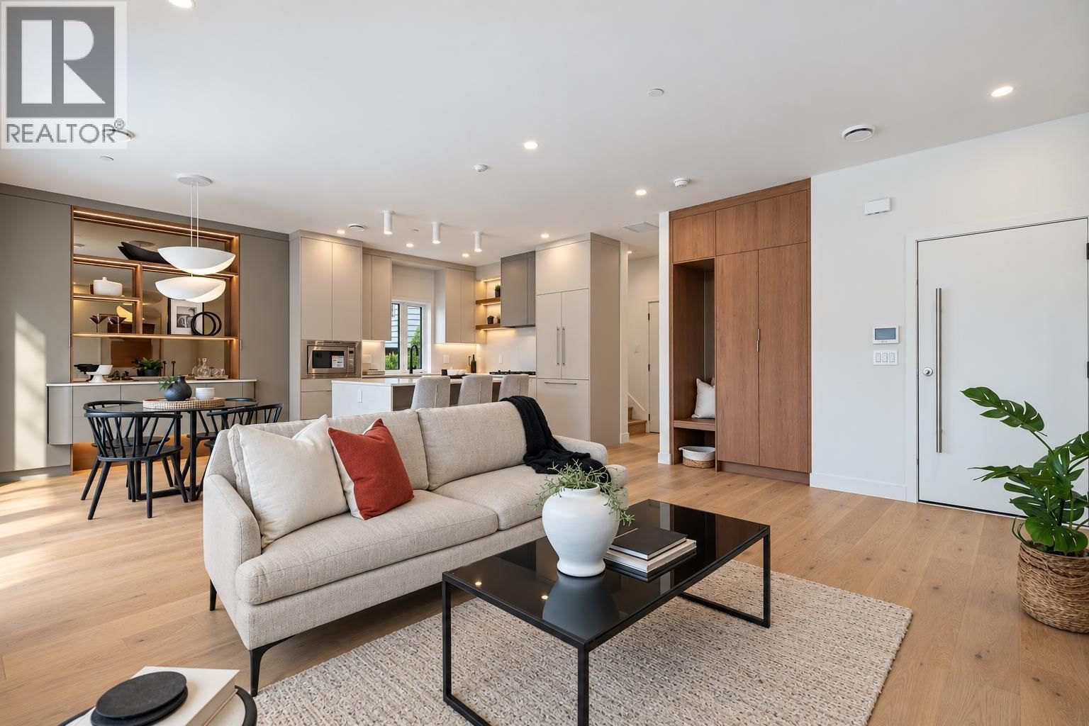 2211 WILLIAM Street, Vancouver, British Columbia V5L 2S5