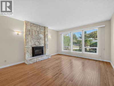 8251 COLDFALL Court | Richmond British Columbia | Slide Image Eleven
