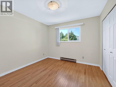 8251 COLDFALL Court | Richmond British Columbia | Slide Image Thirty