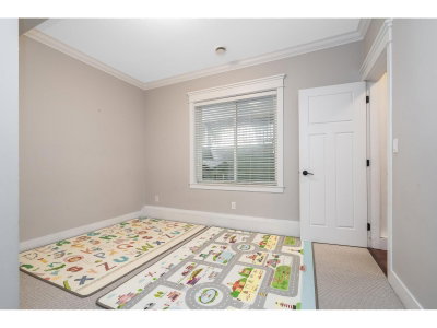17863 71A Avenue | Surrey British Columbia | Slide Image Thirty-one
