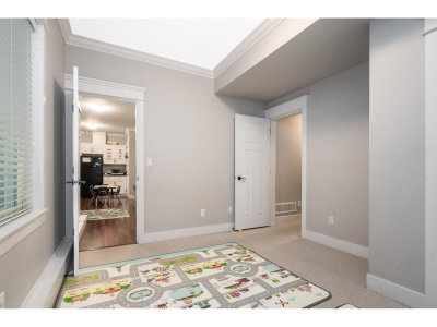 17863 71A Avenue | Surrey British Columbia | Slide Image Thirty-two