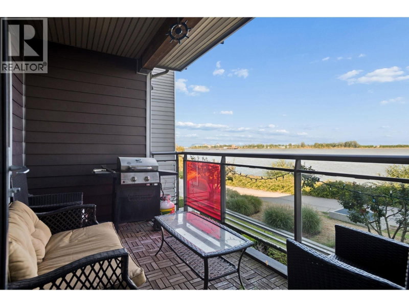 14300 RIVERPORT Way Richmond British Columbia, V6W 0A4 - 2 Bedrooms Waterfront Condo For Sale