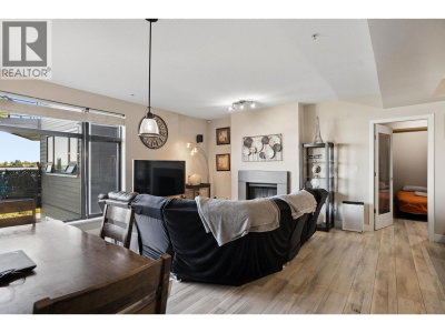 14300 RIVERPORT Way | Richmond British Columbia | Slide Image Six
