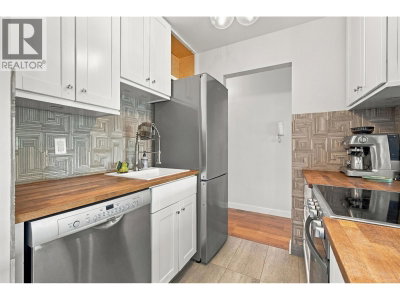 1611 3RD Avenue | Vancouver British Columbia | Slide Image Nine
