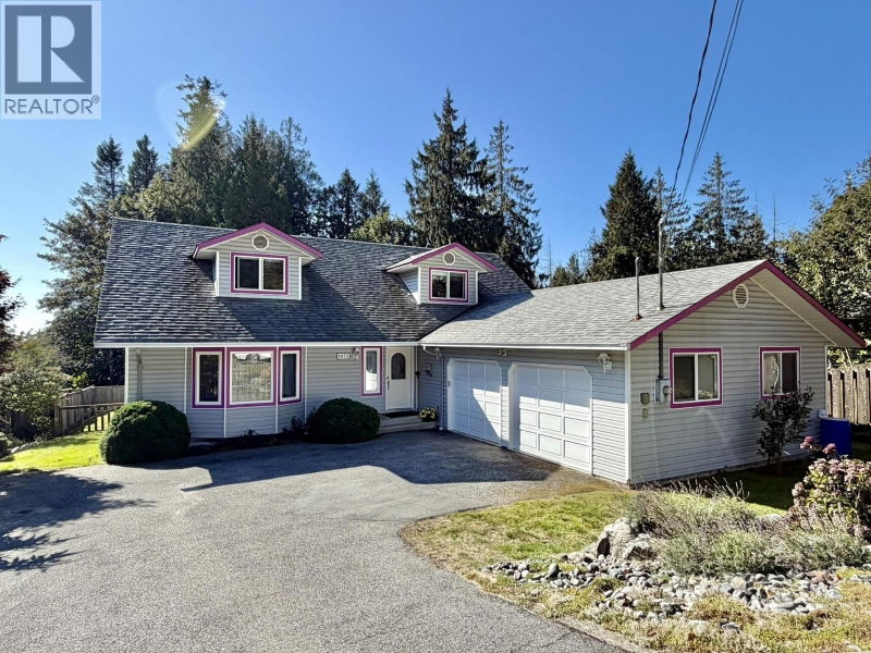 1073 GRANDVIEW Road Gibsons British Columbia, V0N 1V3 - 3 Bedrooms Home For Sale