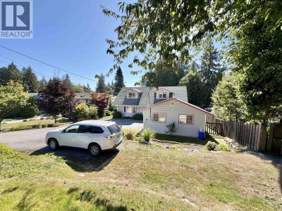 1073 GRANDVIEW Road | Gibsons British Columbia | Slide Image Thirty-two