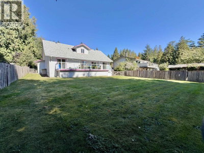 1073 GRANDVIEW Road | Gibsons British Columbia | Slide Image Nine