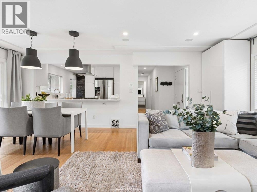 7161 WEST BOULEVARD, Vancouver, British Columbia V6P 5S1