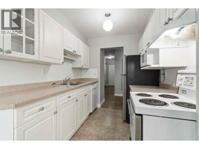 590 WHITING Way | Coquitlam British Columbia | Slide Image Seven