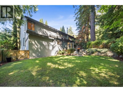 5520 HUCKLEBERRY Lane | North Vancouver British Columbia | Slide Image Thirty