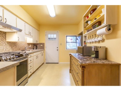 13221 112B Avenue | Surrey British Columbia | Slide Image Six
