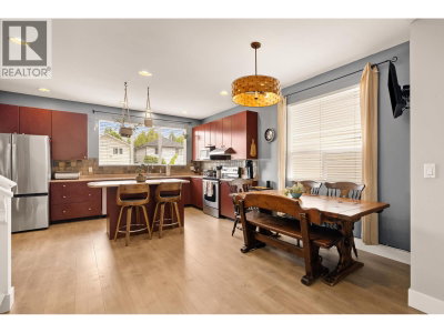 24327 102 Avenue | Maple Ridge British Columbia | Slide Image Seven