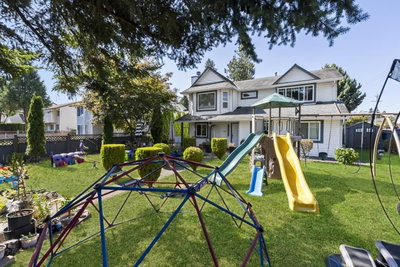 9511 160 Street | Surrey British Columbia | Slide Image Thirty-three