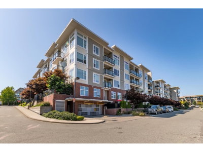 15956 86A Avenue | Surrey British Columbia | Slide Image Thirty-one