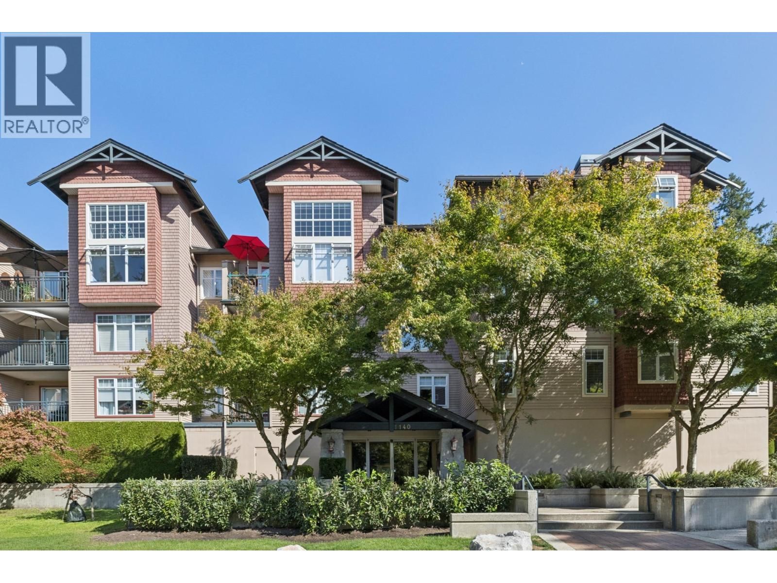 1140 STRATHAVEN Drive, North Vancouver, British Columbia V7H 2Z6
