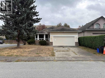 12150 CHESTNUT Crescent | Pitt Meadows British Columbia | Slide Image Two
