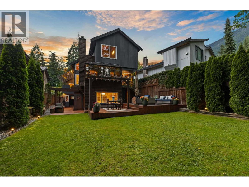 5522 DEERHORN Lane North Vancouver British Columbia, V7R 4S6 - 4 Bedrooms Home For Sale